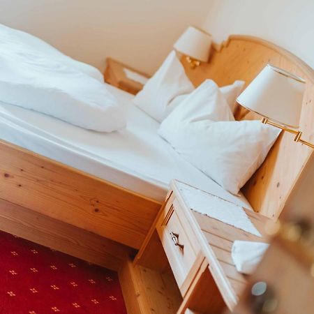 Wanderhotel Teiserhof Funes  Exteriör bild