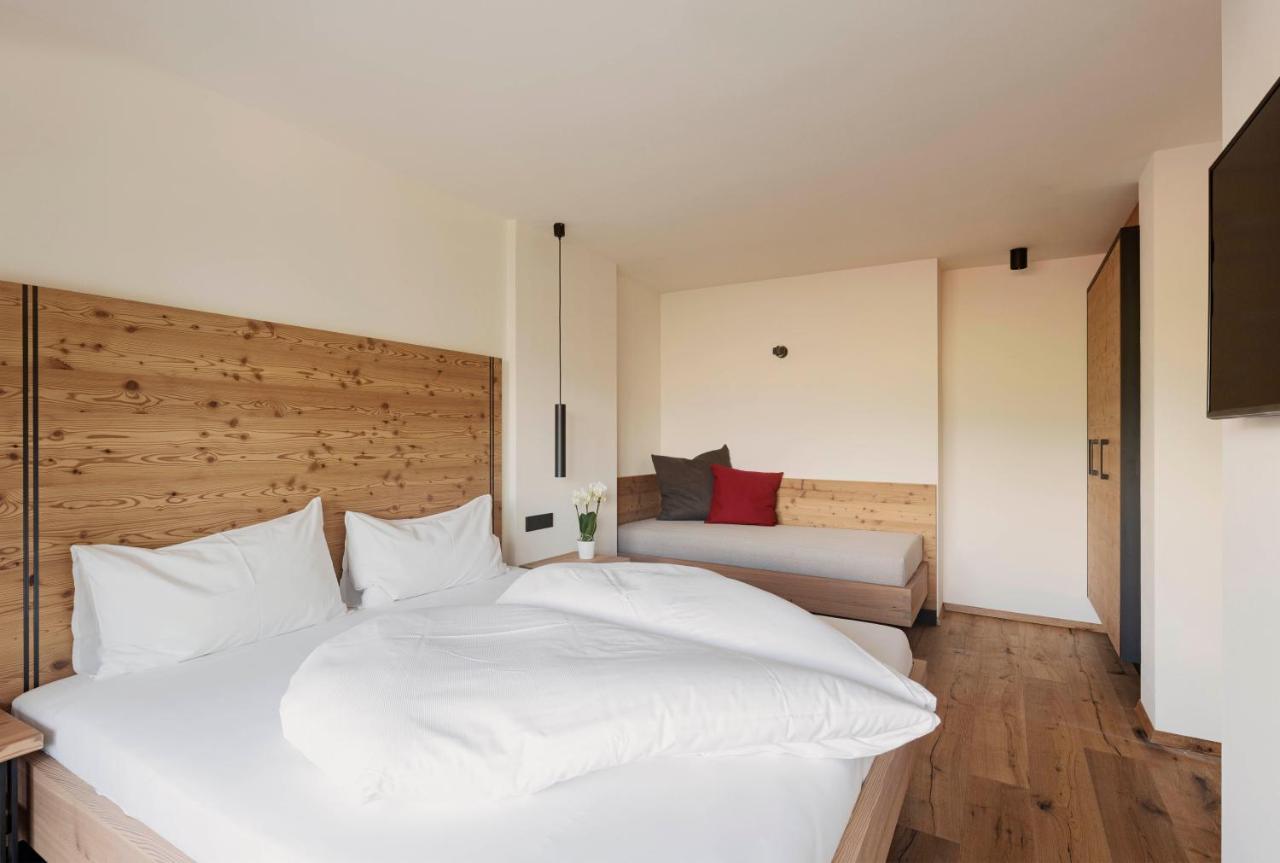Wanderhotel Teiserhof Funes  Exteriör bild