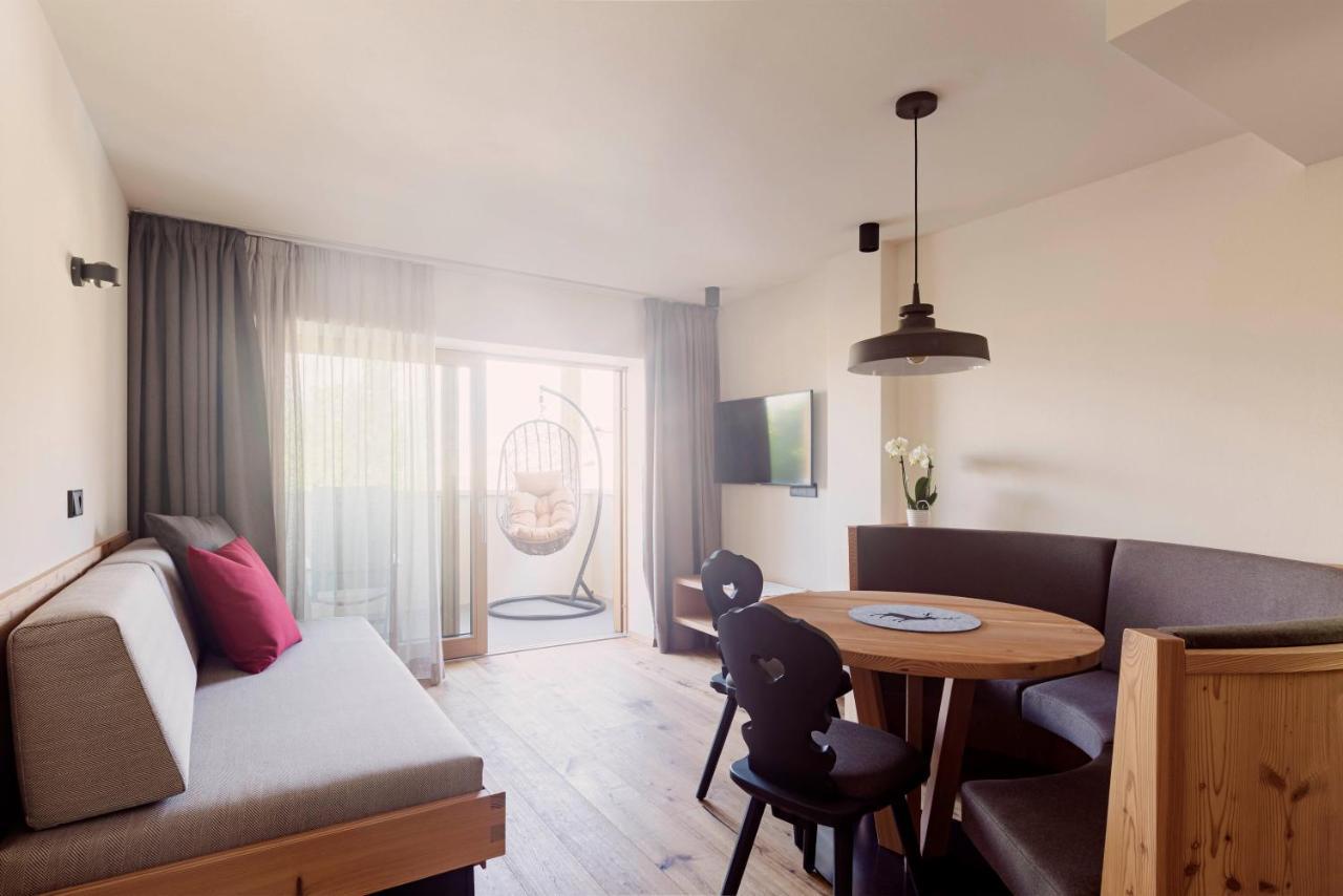 Wanderhotel Teiserhof Funes  Exteriör bild