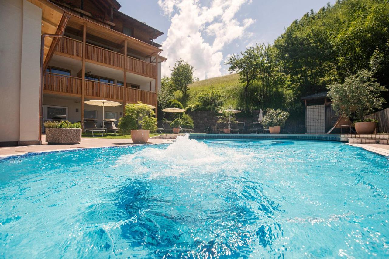 Wanderhotel Teiserhof Funes  Exteriör bild