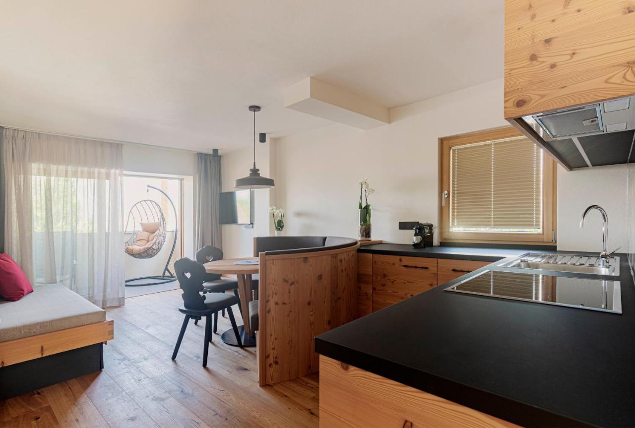 Wanderhotel Teiserhof Funes  Exteriör bild