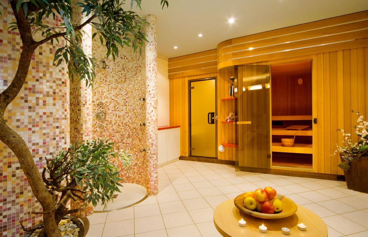 Wanderhotel Teiserhof Funes  Exteriör bild